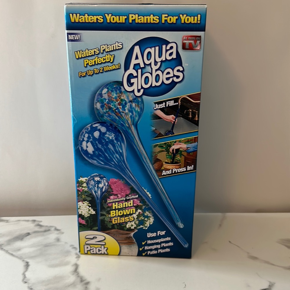 New-Aqua globes 2 pack